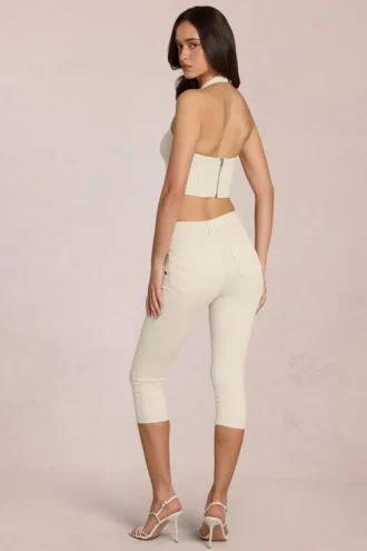 Anessa Mid-Rise Capri Jeans in Ivory