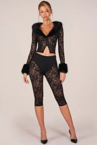 Annalisa Laced Capri Trousers  in Black