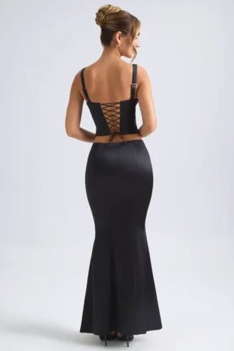 Ceres Mid-Rise Fishtail Maxi Skirt in Black
