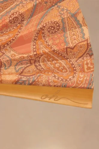 Elaraine Folding Hand Fan in Paisley Print