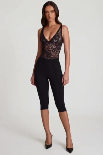 Giuliana Ponte Jersey Cropped Capri Trousers in Black