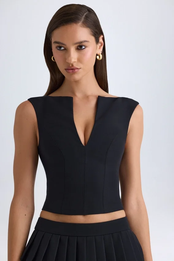 Kadie V-Neck Structured Crop Top in Black Kadie V-Neck Structured Crop Top in Black