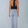 Lorielle Mid-Rise Straight-Leg Jeans in Light Denim