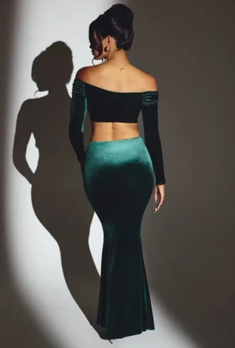 Nixie Velvet Mid-Rise Maxi Skirt in Emerald Green