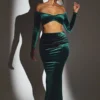 Nixie Velvet Mid-Rise Maxi Skirt in Emerald Green