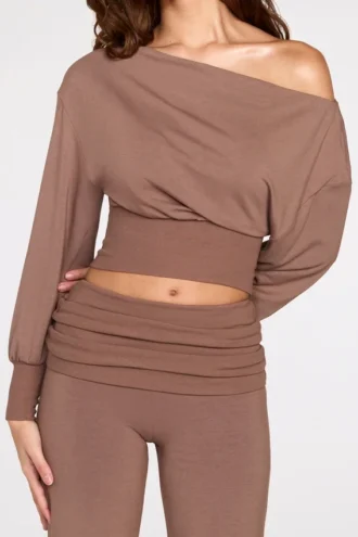 Thea Modal Low-Rise Straight-Leg Trousers in Mocha