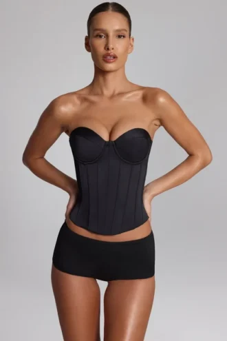 Sabrine Slinky Jersey Low-Rise Hot Pants in Black
