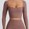 Soft Active Sweetheart-Neck Crop Top in Mocha