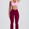Soft Active V-Waist Pocket Flared Leggings in Burgundy