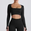 Super Sculpt Seamless Long-Sleeve Crop Top in Black