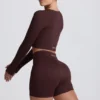 Super Sculpt Seamless Long-Sleeve Crop Top in Chocolate