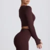 Super Sculpt Seamless Long-Sleeve Crop Top in Chocolate