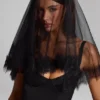Trixie Lace-Trim Veil in Black